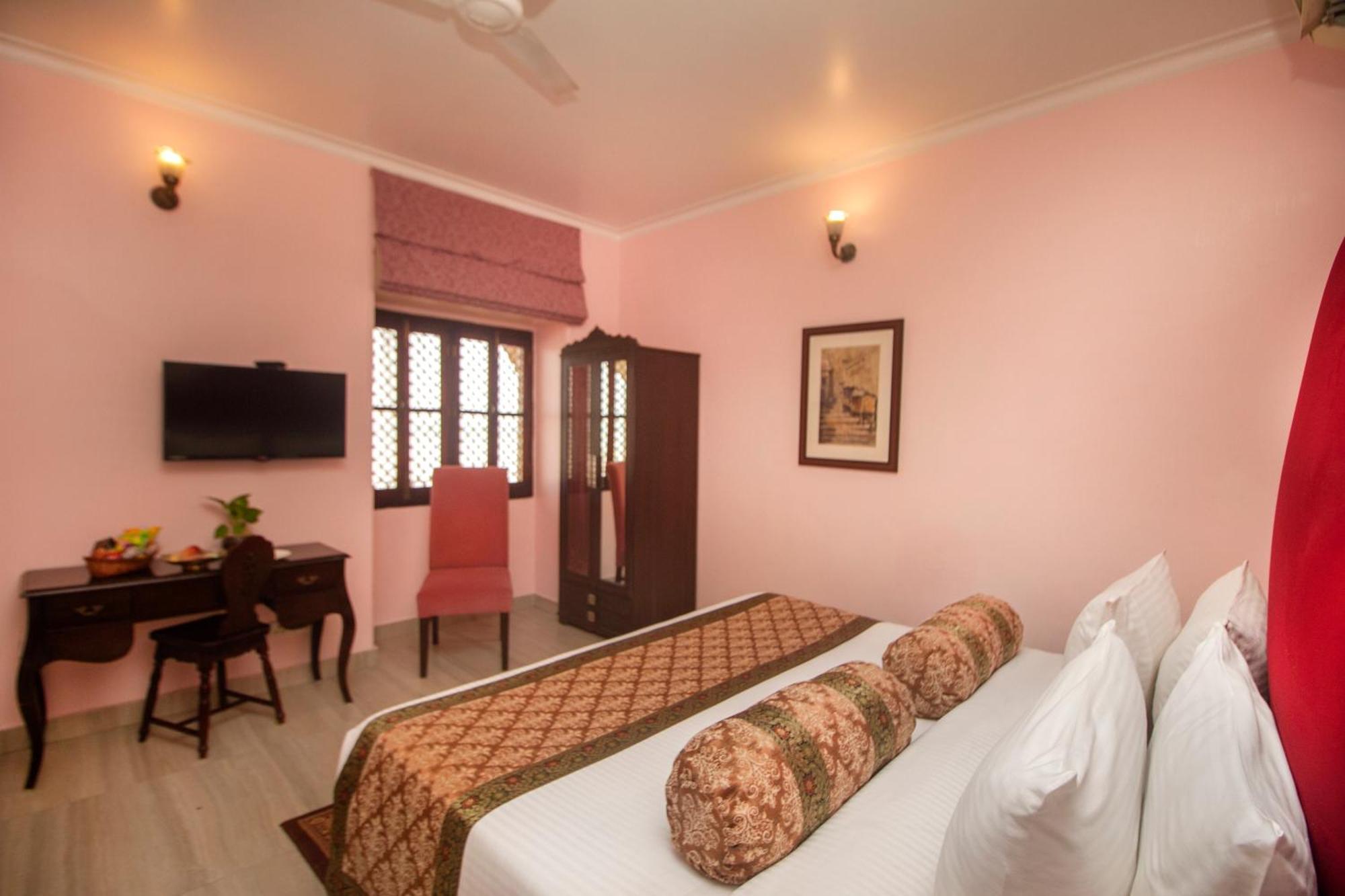 Amritara Suryauday Haveli Hotel Varanasi Exterior foto
