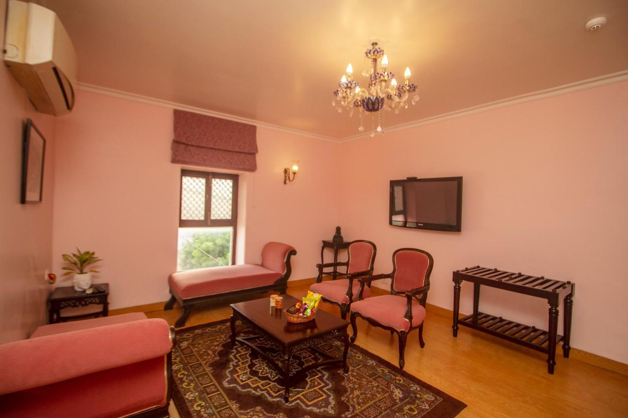 Amritara Suryauday Haveli Hotel Varanasi Exterior foto