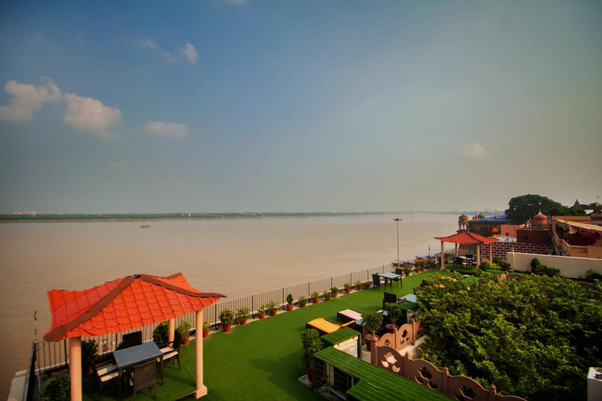 Amritara Suryauday Haveli Hotel Varanasi Exterior foto