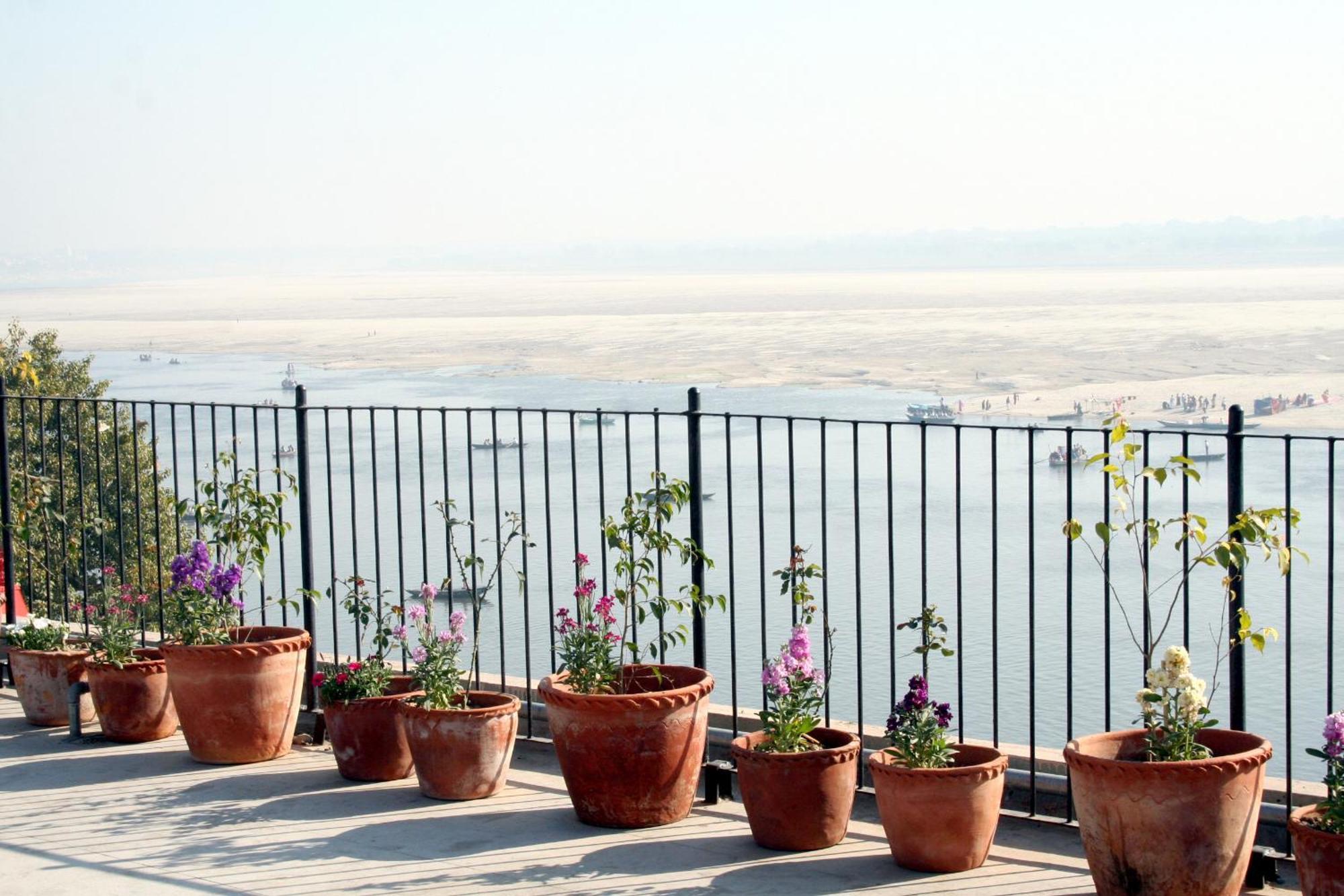 Amritara Suryauday Haveli Hotel Varanasi Exterior foto
